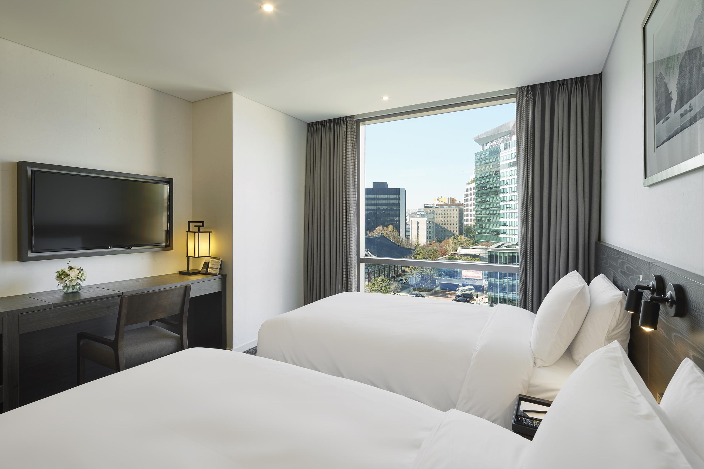 Nine Tree Premier Insadong Hotel 4*